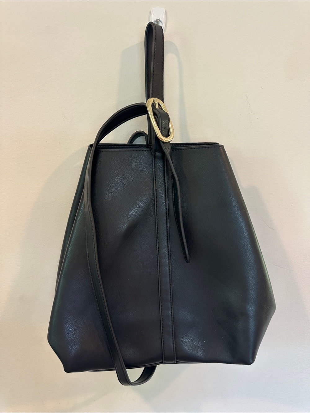 Black medium size purse
